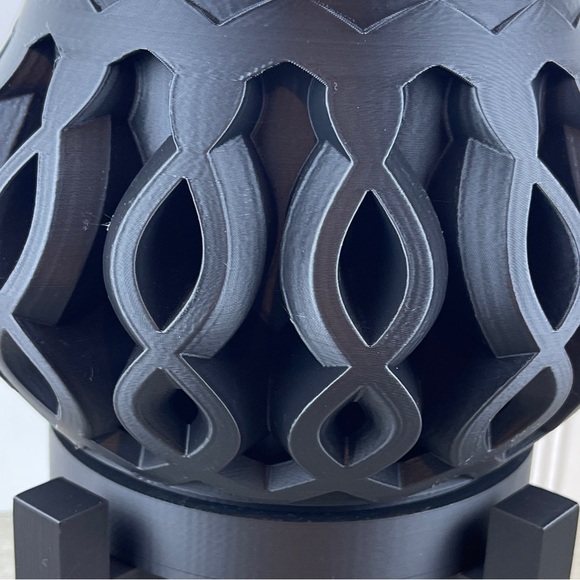 Modern Indoor Flower Pot, The Cylas Planter Pot w/ Drainage Hole - Picture 3 of 9